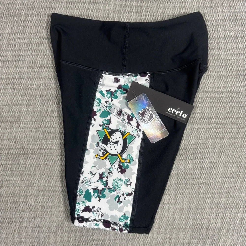 NWT Certa NHL Anaheim Ducks Bike Shorts Women's Small Mighty Ducks Athletic